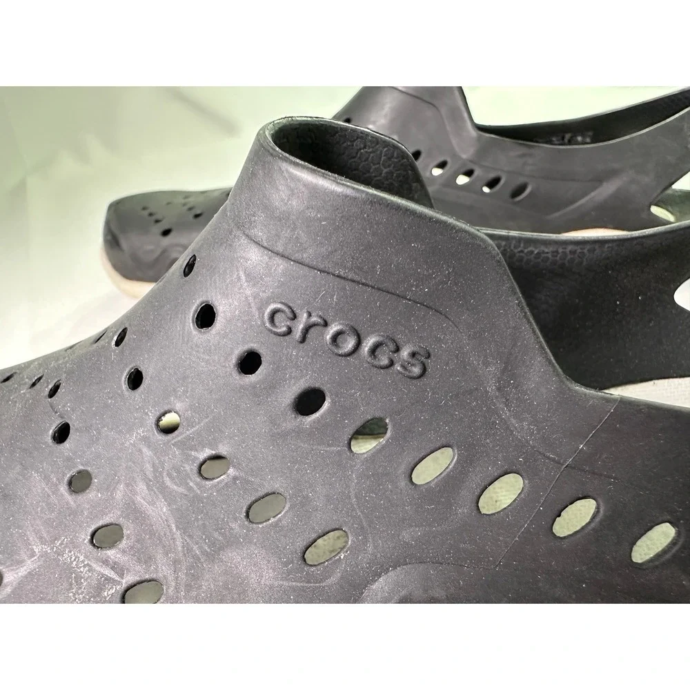 Crocs Swiftwater Wave Men's Size 9 Black White Slip On Water Sandals Beach Shoes